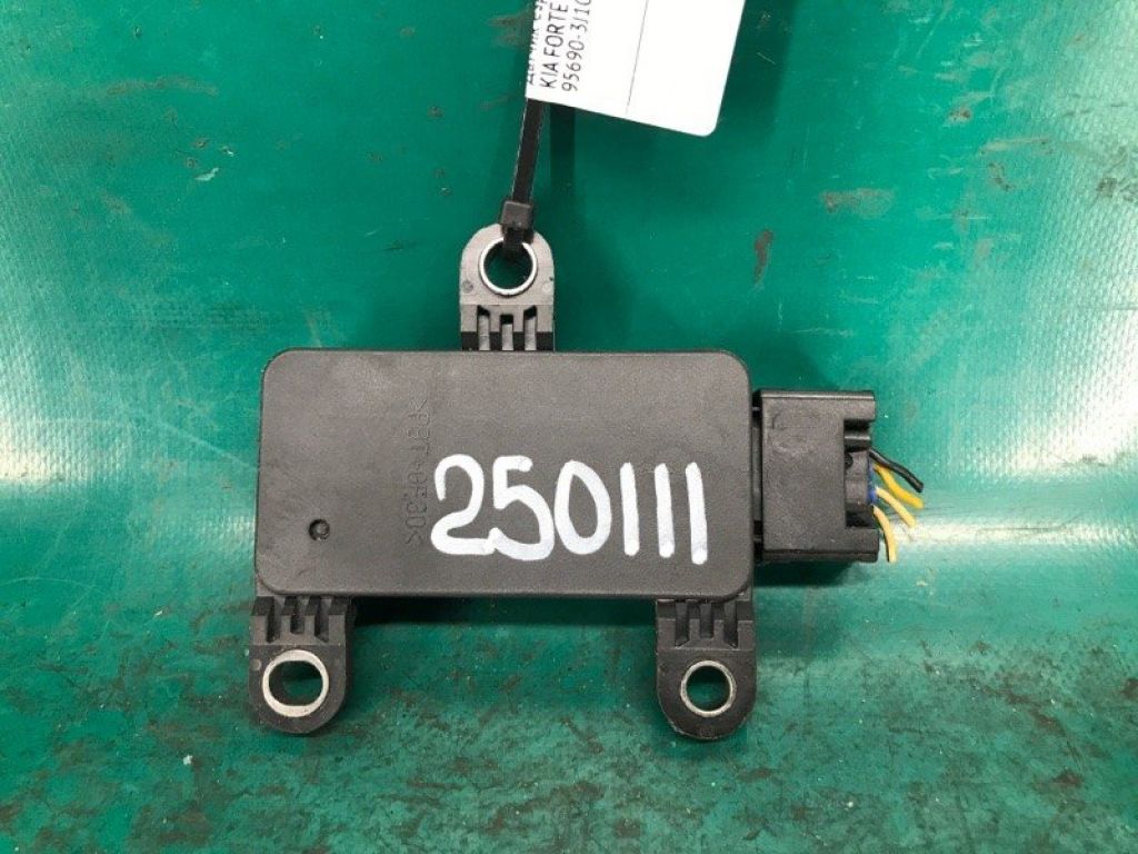 95690-3J100 | Датчик ESP KIA FORTE/CERATO TD 08-13 - Фото 3