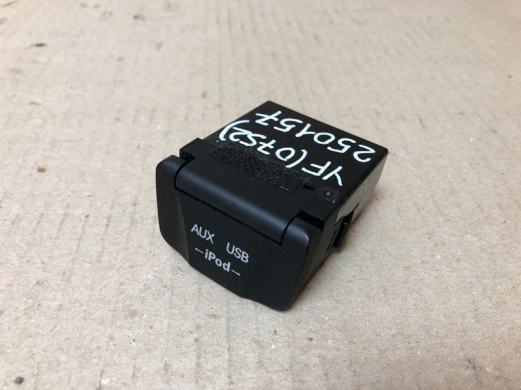 96120-3S500 | USB адаптер HYUNDAI SONATA YF 10-14