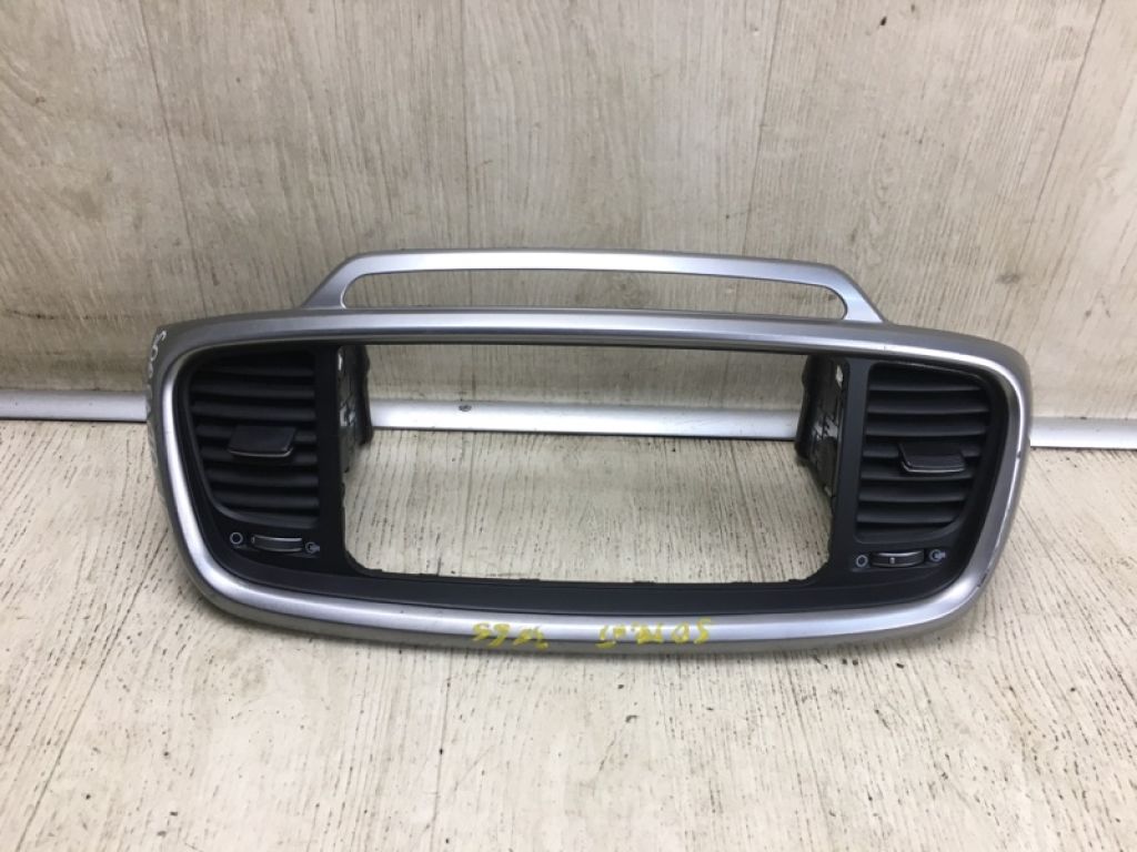 84740-C6000F55 | Накладка торпедо KIA SORENTO UM 14-