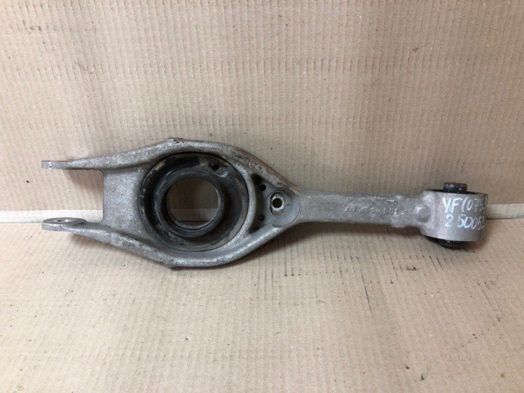 55220-3Q155 | Важіль задньої підвіски нижній поперечний HYUNDAI SONATA YF 10-14