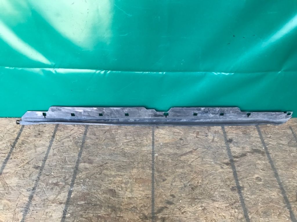 51779-60130 | Подножка лев. TOYOTA LAND CRUISER PRADO 150 09-17