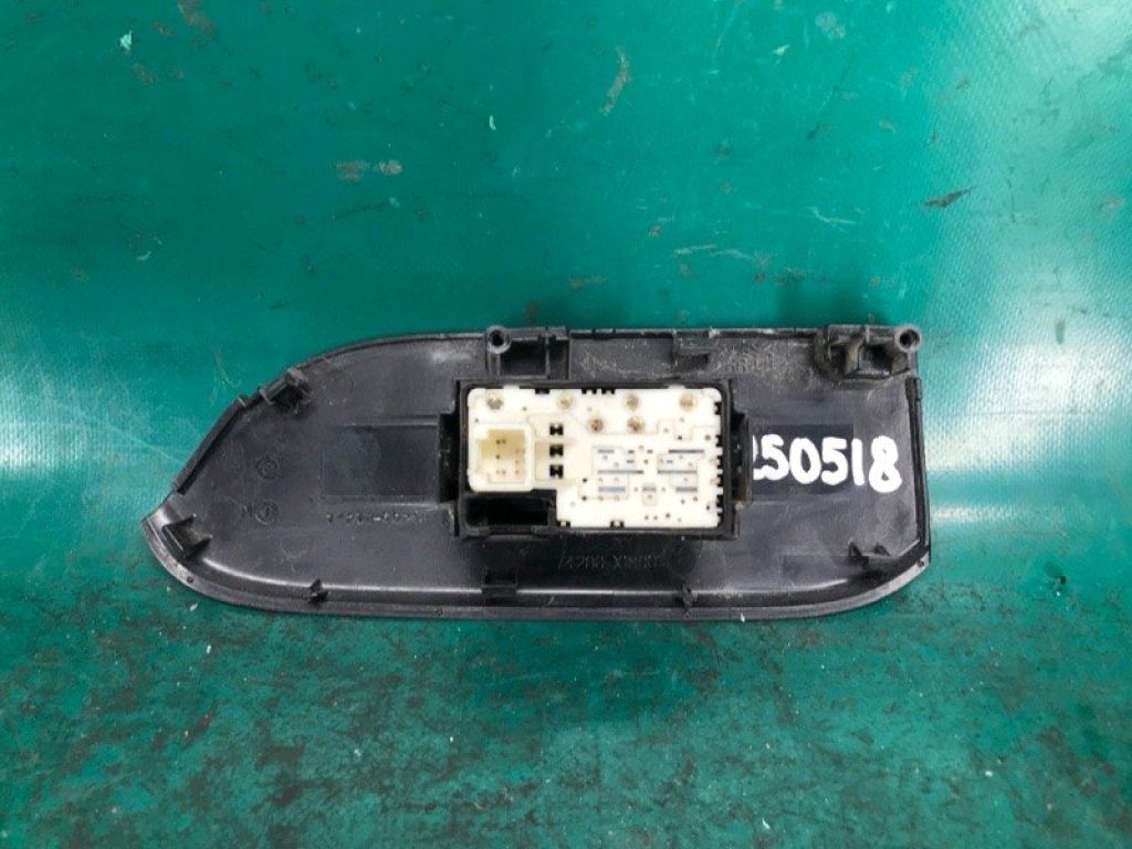 84810-33120 | Кнопка склопідіймача задн. лів. TOYOTA LAND CRUISER PRADO 150 09-17 - Фото 2