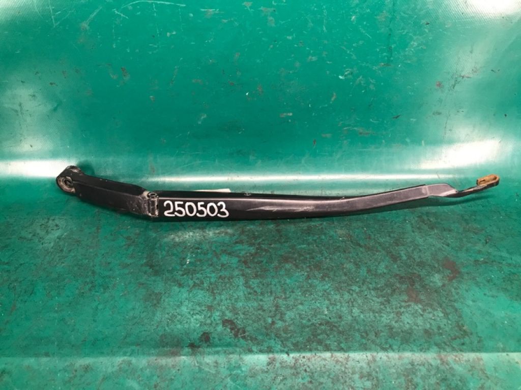 85221-60311 | Поводок стеклоочистителя передний лев. TOYOTA LAND CRUISER PRADO 150 09-17