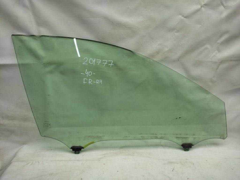 68101-06080 | Стекло двери передн. прав. TOYOTA CAMRY 40 06-11