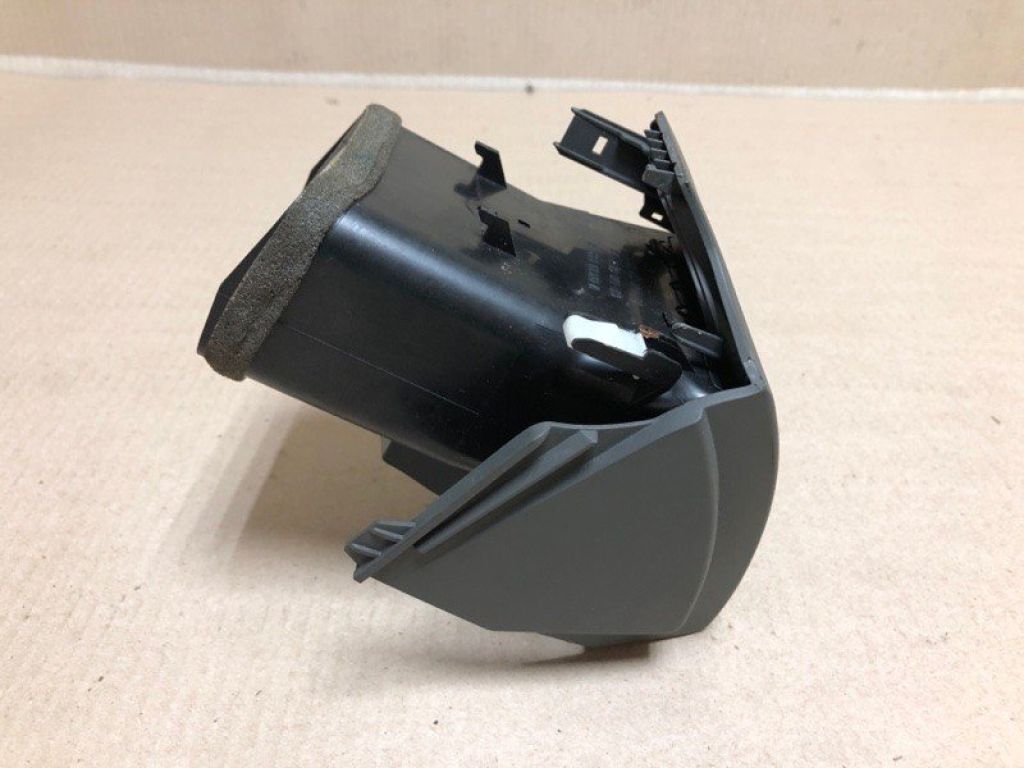 55650-06061-E0 | Дефлектор воздушный лев. TOYOTA CAMRY 40 06-11 - Фото 4