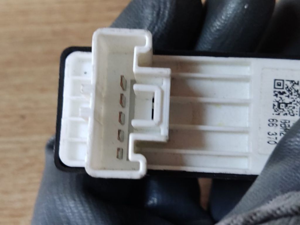 BBM2-66-370 | Кнопка стеклоподъемника задн. лев. MAZDA 3 BL 09-13 - Фото 3