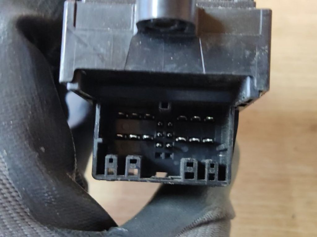 37990-57L00 | Блок управления стеклоподъемниками передн. лев. SUZUKI KIZASHI 09-14 - Фото 3