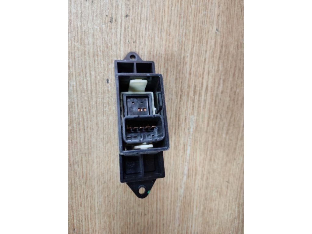 Кнопка склопідіймача задн. MITSUBISHI OUTLANDER XL 05-13 - Фото 2