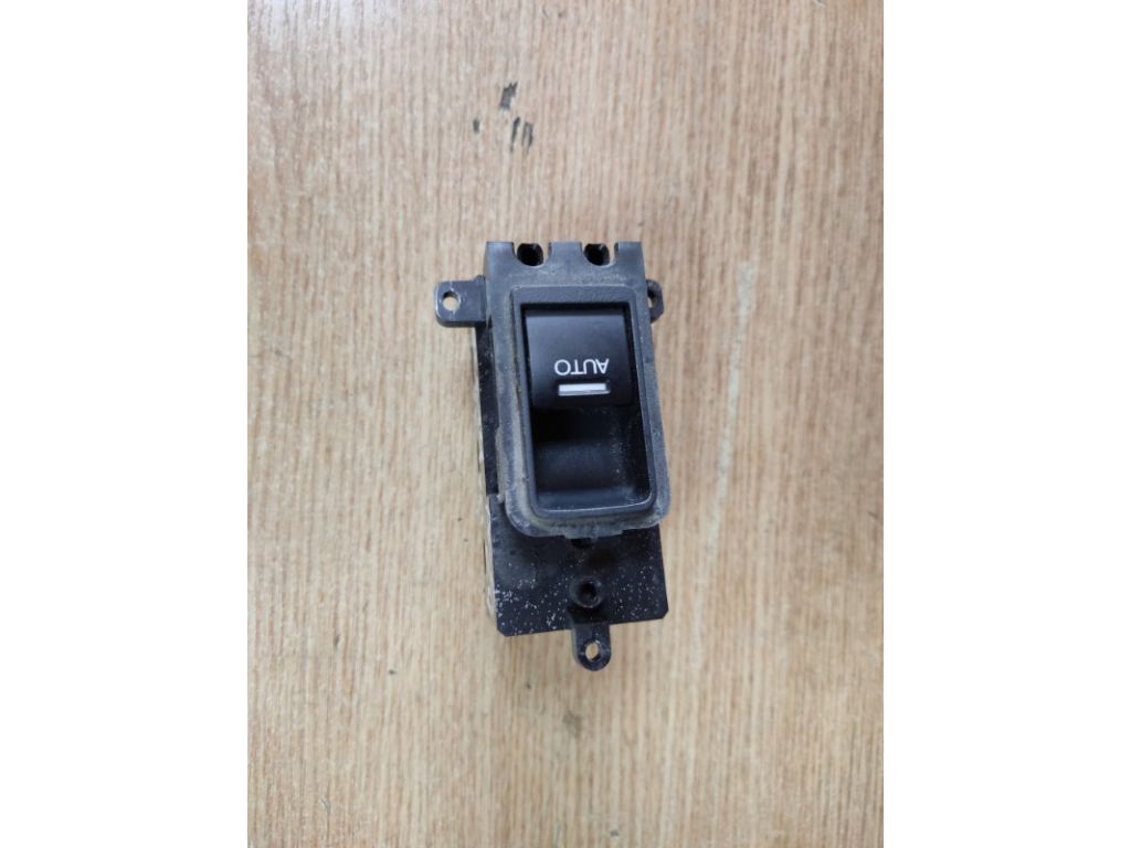 35770-TL0-E12 | Кнопка стеклоподъемника задн. прав. HONDA ACCORD CU8 08-13