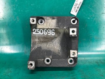Кронштейн компрессора кондиционера HONDA ACCORD CG 97-02