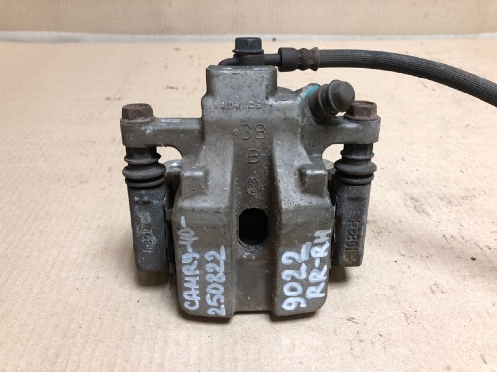 47830-06052 | Суппорт тормозной задн. прав. TOYOTA CAMRY 40 06-11