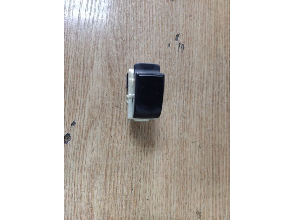 Кнопка склопідіймача MITSUBISHI GALANT 03-12