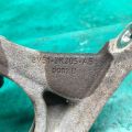 B8EZ-3K305-A | Кронштейн промежуточного вала FORD FIESTA 08-17 - Превью 3