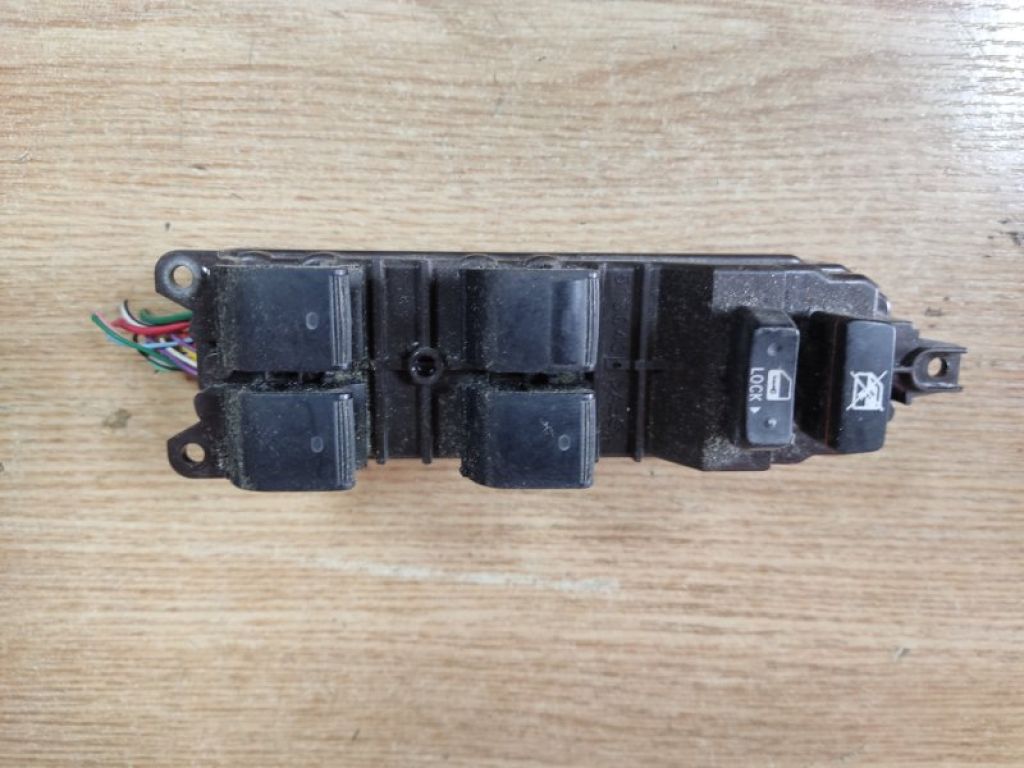 84040-30220 | Блок управления стеклоподъемниками LEXUS GS350 GS300 05-11