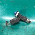 BE8Z-9F593-B | Форсунка топливная FORD FIESTA 08-17 - Превью 3
