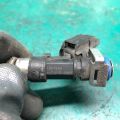 BE8Z-9F593-B | Форсунка топливная FORD FIESTA 08-17 - Превью 4