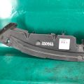 D2BZ-58001A04-A | Дефлектор радиатора FORD FIESTA 08-17 - Превью 10