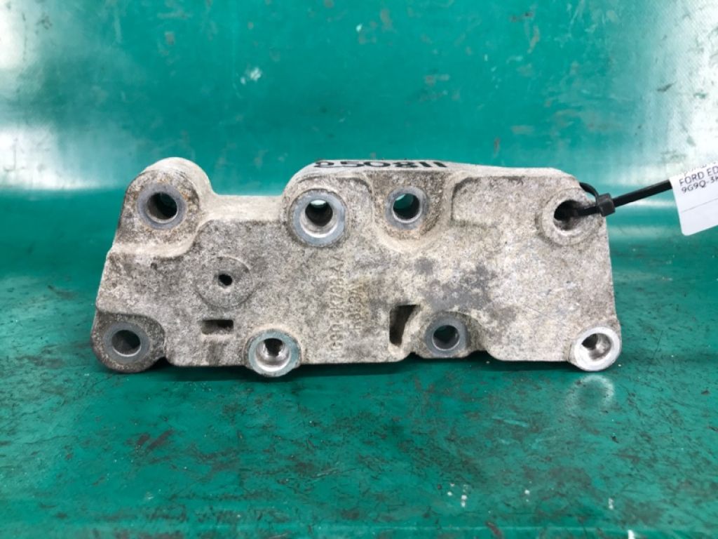 9G9Z-3A732-A | Кронштейн двигуна FORD EDGE 06-14