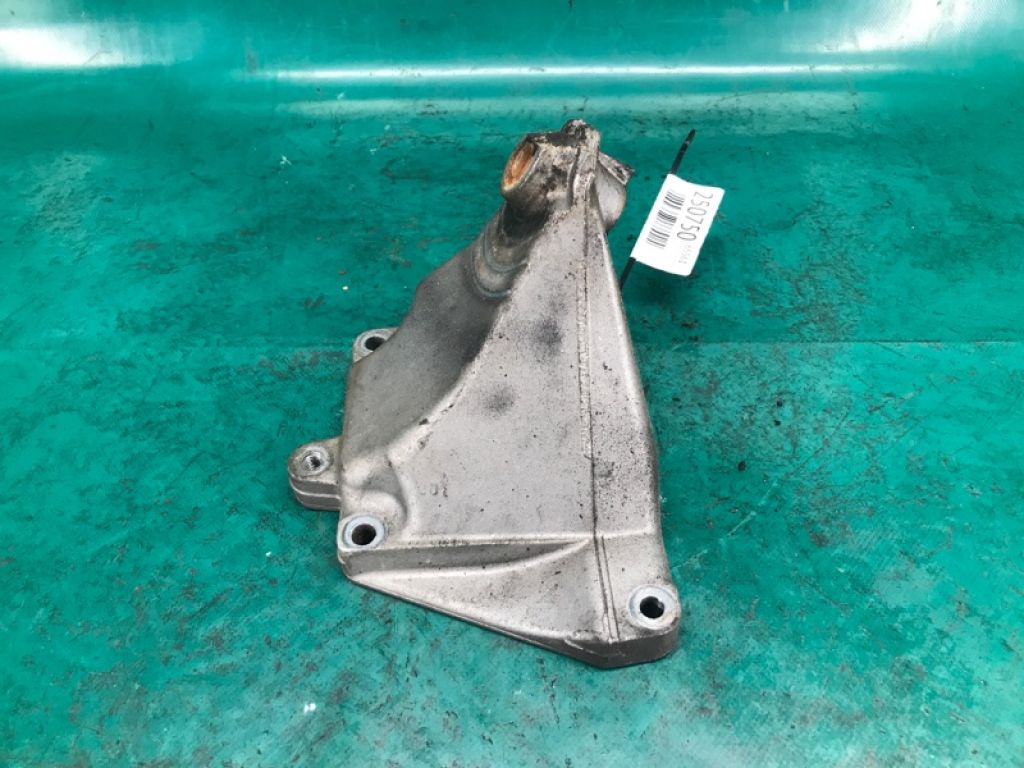 A 272 223 16 04 | Кронштейн двигателя прав. MERCEDES E-CLASS W211 02-09 - Фото 4