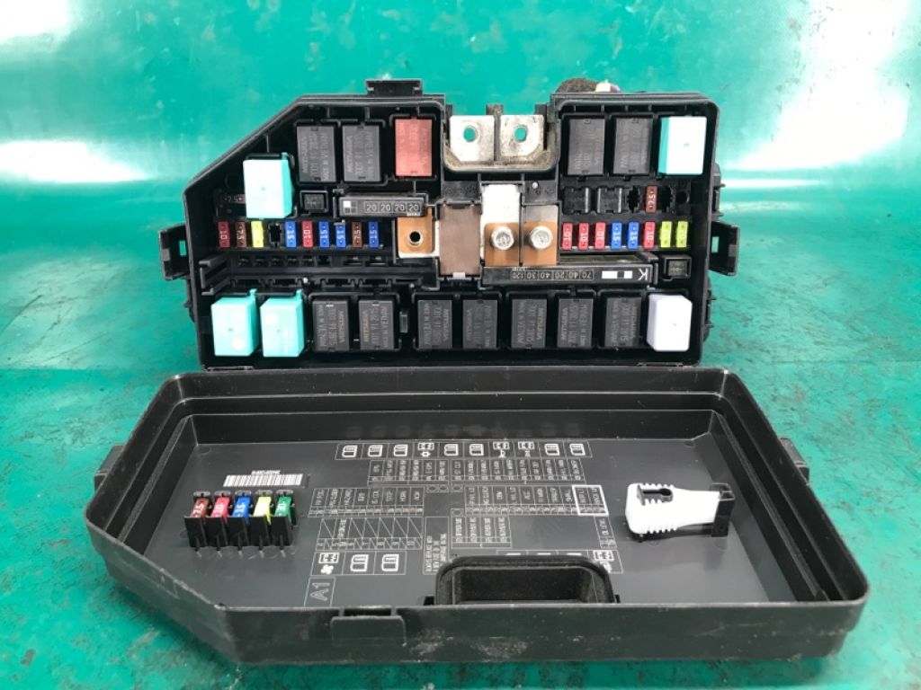 38256-TX4-A11 | Блок предохранителей моторный отсек ACURA RDX 12-19