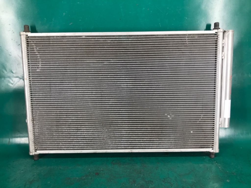 88450-02330 | Радиатор кондиционера TOYOTA MATRIX 08-14