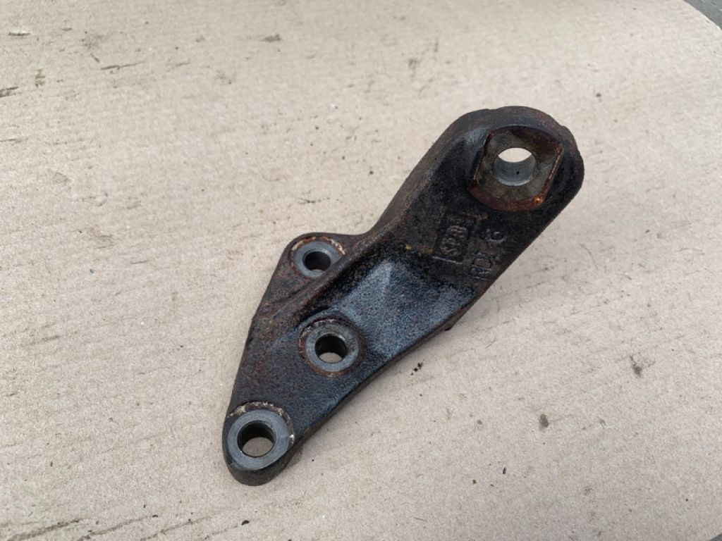 12311-0H100 | Кронштейн двигуна передн. TOYOTA CAMRY 40 06-11