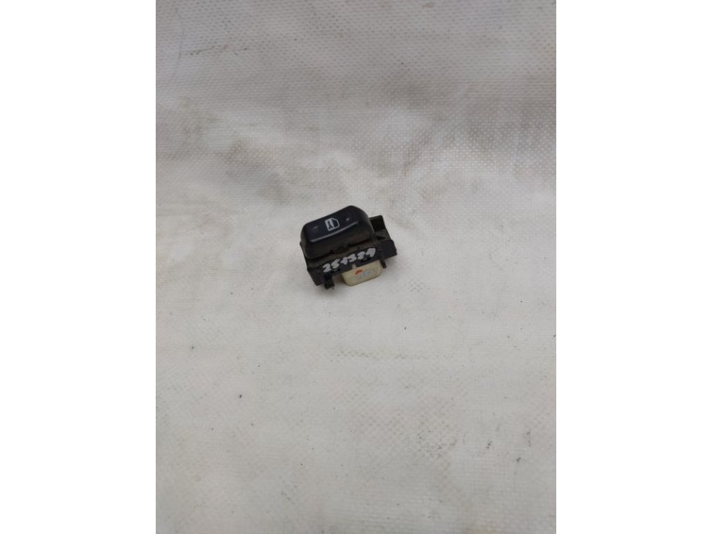 Кнопка центрального замка TOYOTA CAMRY 30 02-06