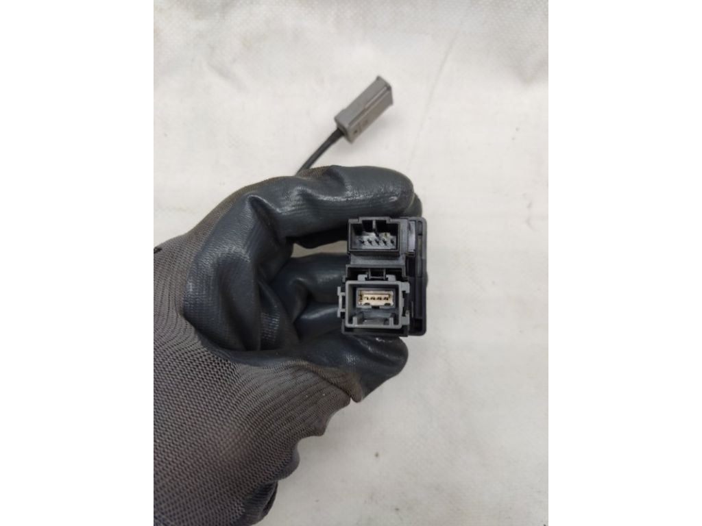 Зарядное гнездо (розетка) ACURA MDX (YD2) 06-13 - Фото 2