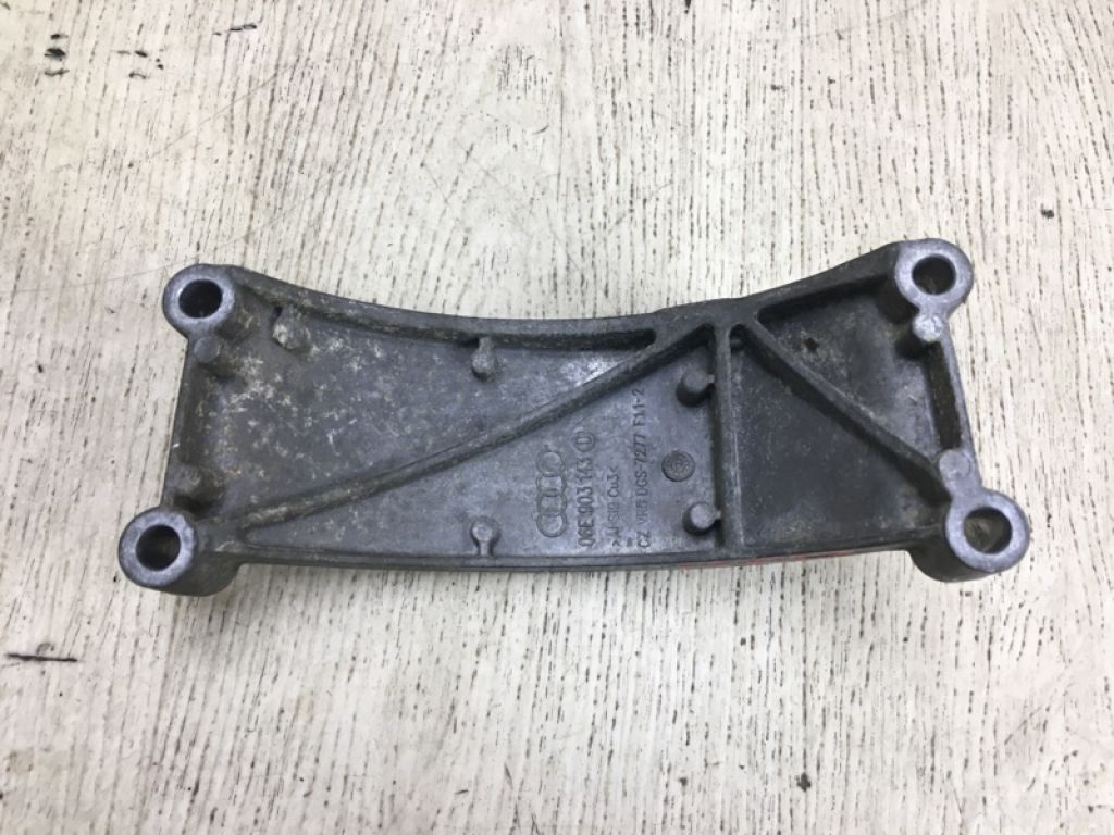 06E 903 143 D | Кронштейн генератора AUDI Q7 05-15 - Фото 3