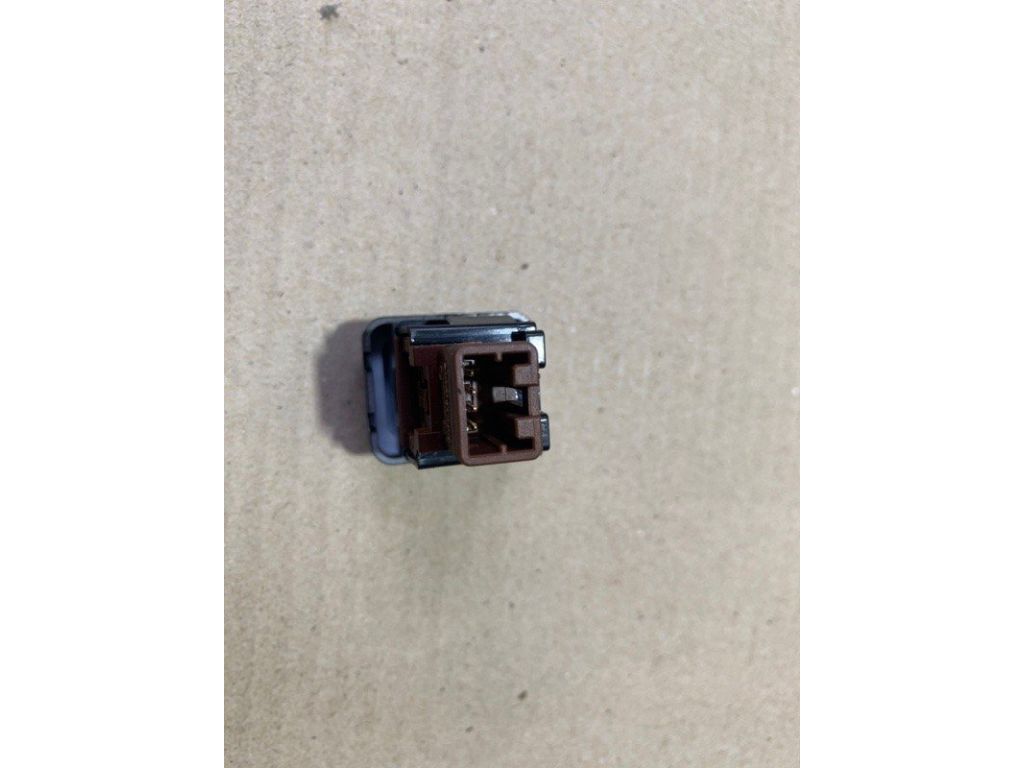83002SG040 | Кнопка SUBARU FORESTER 12-19 - Фото 3