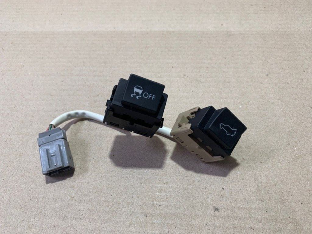 83002SG030 | Кнопка SUBARU FORESTER 12-19