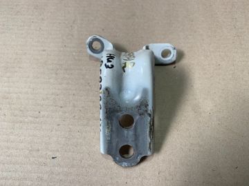 Петля двери нижняя задн. лев. SUBARU FORESTER 12-19