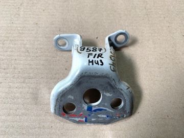 Петля двери нижняя передн. прав. SUBARU FORESTER 12-19