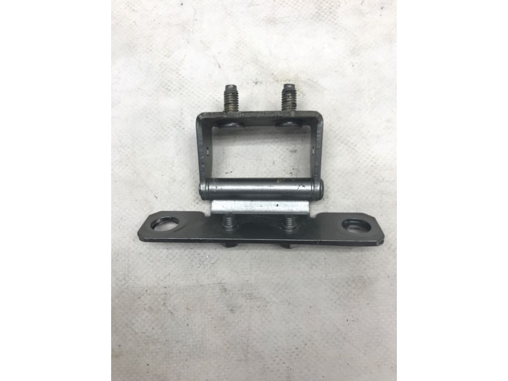 90401-CG000 | Петля кришки багажника лів. INFINITI FX S50 03-08 - Фото 2