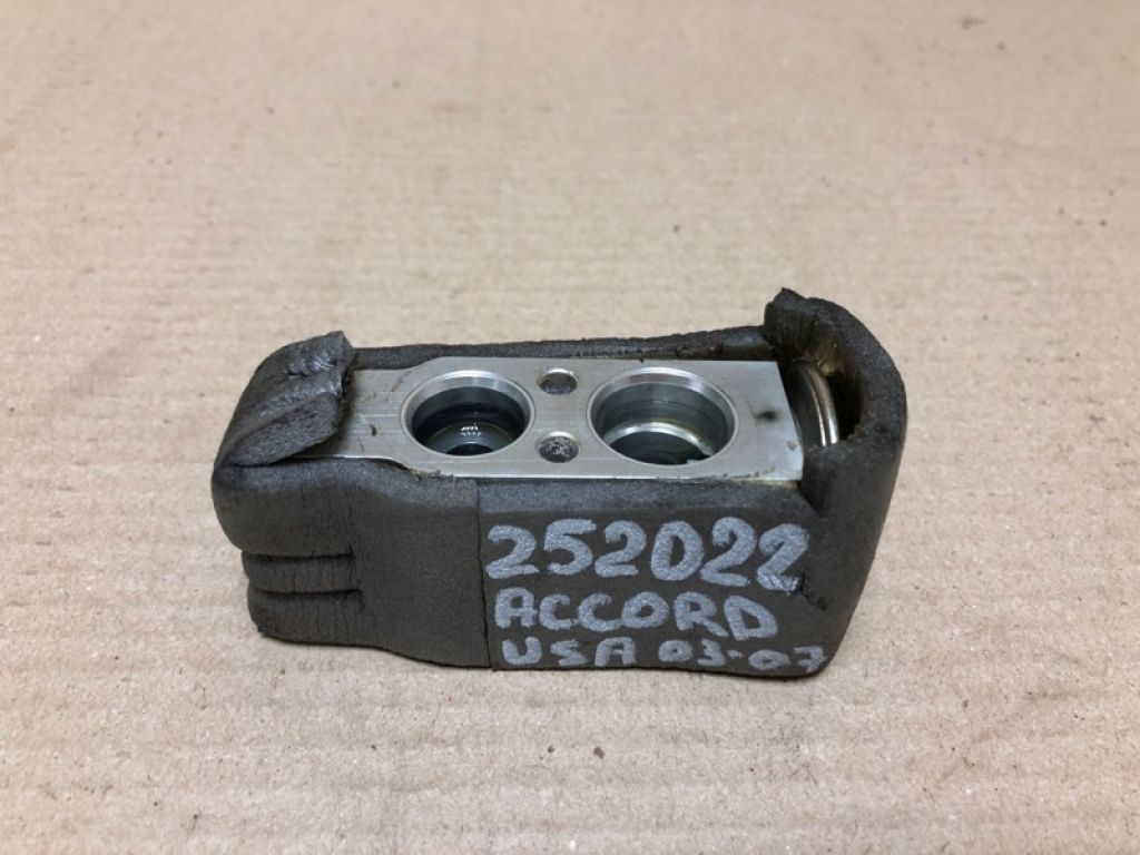 80221-SDA-A01 | Клапан кондиціонера HONDA ACCORD USA 03-07