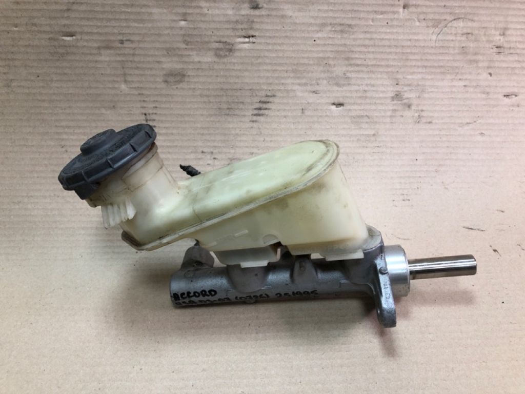 46100-SDB-A11 | Головний гальмівний циліндр HONDA ACCORD USA 03-07