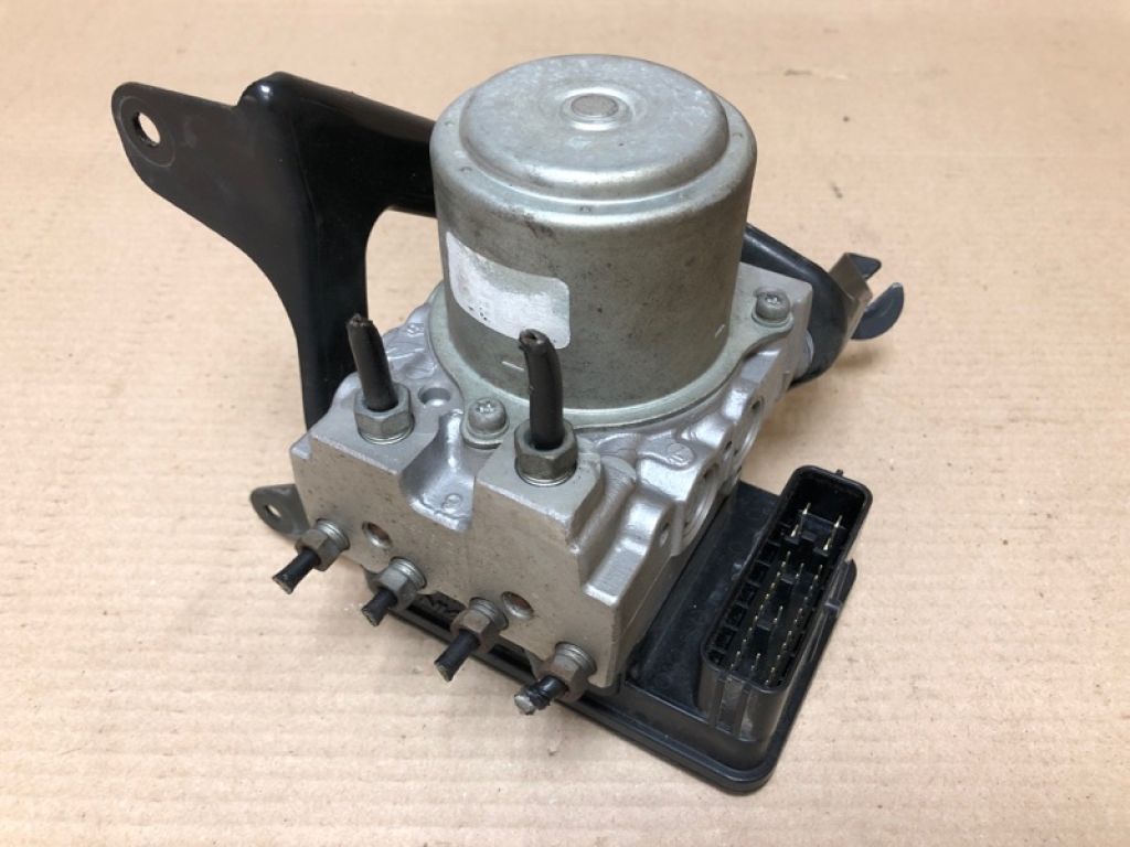57110-SDB-A34 | Блок антиблокувальної системи HONDA ACCORD USA 03-07
