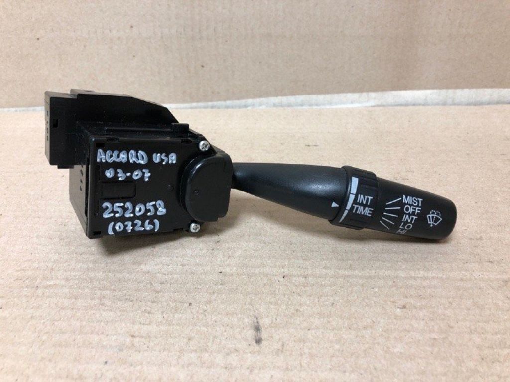 35256-SDA-A01 | Підрульовий перемикач прав. HONDA ACCORD USA 03-07