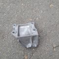 11220-1MA0A | Кронштейн опори двигуна INFINITI M25/M37/M56/Q70/M35H 10-16 - Прев'ю 2