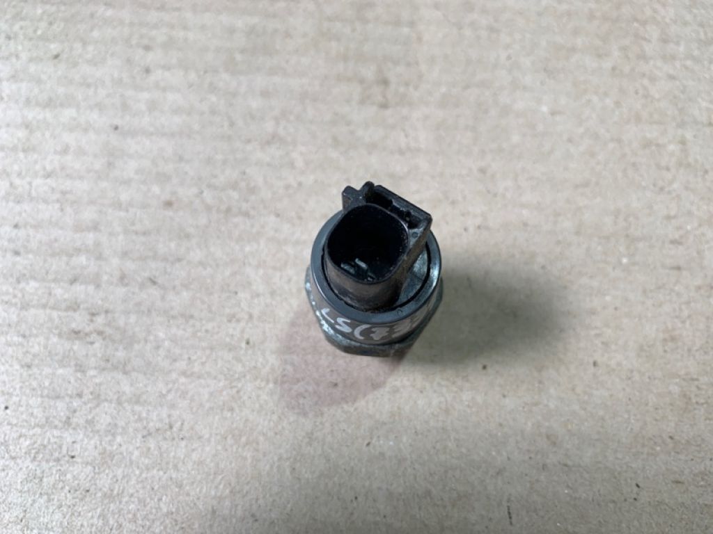 83530-28020 | Датчик давления масла ДВС LEXUS LS460 06-12 - Фото 3