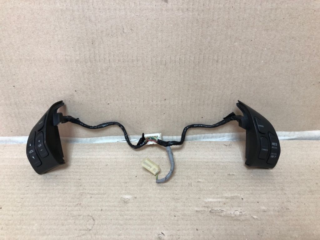 35880-SDB-A01ZA | Кнопки руля HONDA ACCORD USA 03-07