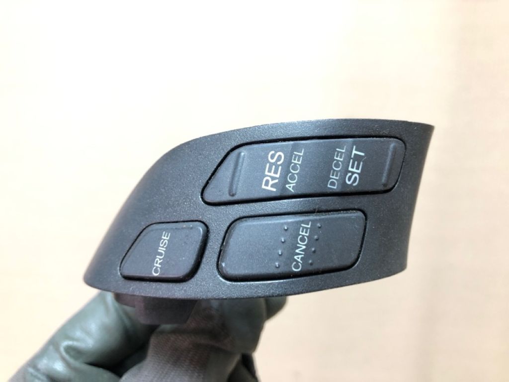 35880-SDB-A01ZA | Кнопки руля HONDA ACCORD USA 03-07 - Фото 6
