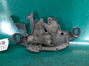 Замок капота INFINITI QX56 / TITAN / ARMADA 04-16