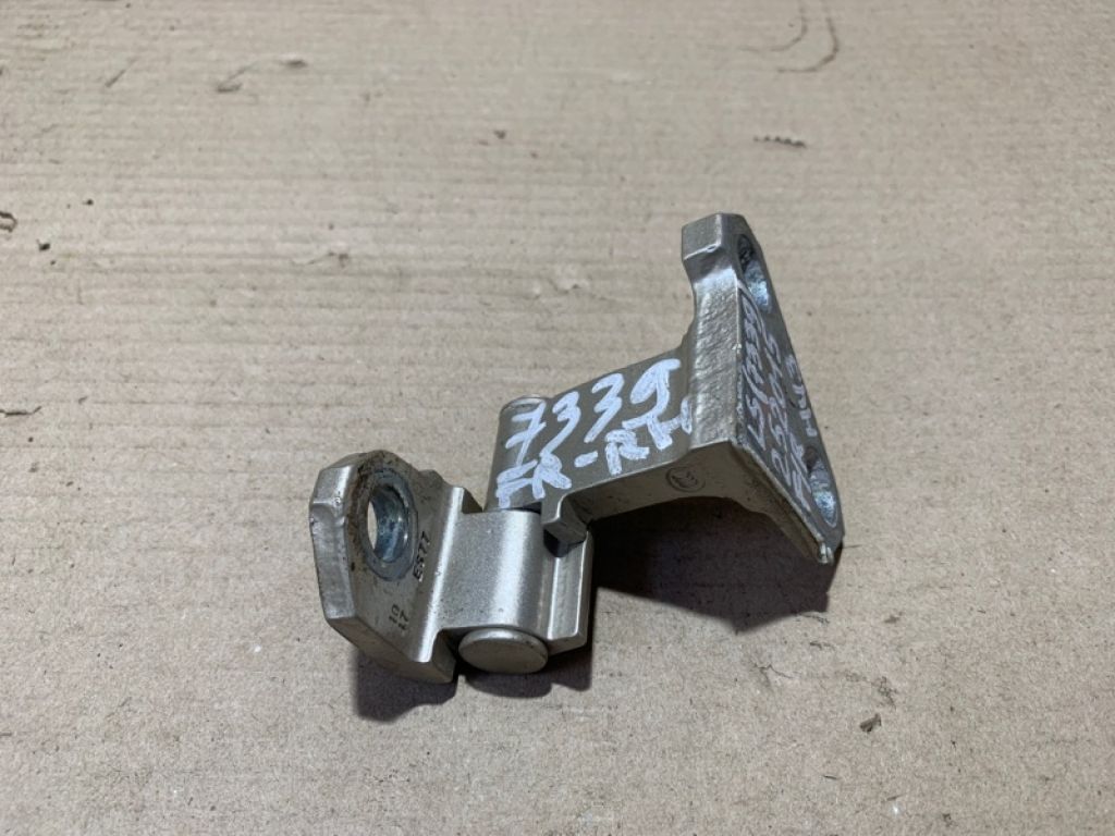 68730-30160 | Петля двері нижня передн. прав. LEXUS LS460 06-12 - Фото 3