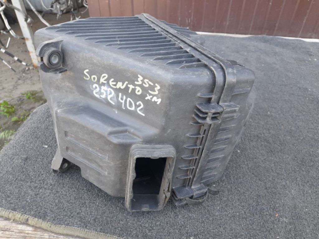 28110-2P200 | Корпус повітряного фільтра KIA SORENTO XM 09-14