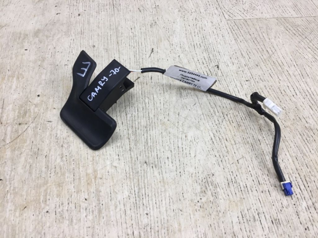 Пелюстки перемикання передач TOYOTA CAMRY 70 17-