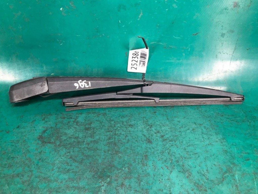 98815-1R000 | Поводок стеклоочистителя задний KIA SOUL PS 13-19