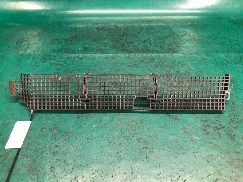21499-JM00A | Дефлектор радиатора NISSAN ROGUE 08-15