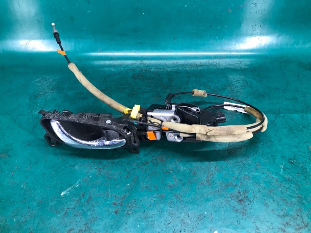 82500-3SG0A | Замок двери задн. прав. NISSAN SENTRA B17 12-21