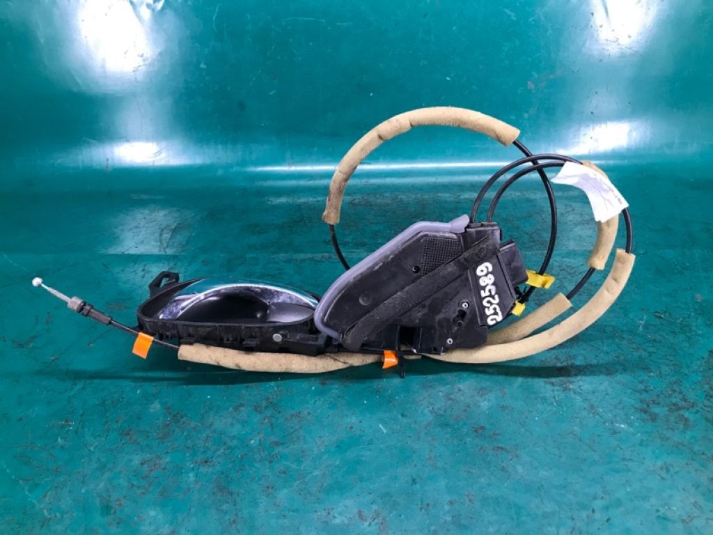 82501-3SG0A | Замок двері задн. лів. NISSAN SENTRA B17 12-21